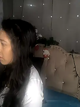 eva delight  online show from 11-29-25, 11:21