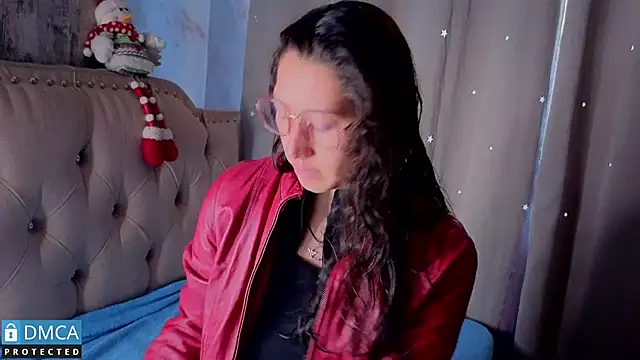 eva delight  online show from 11-13-25, 11:25