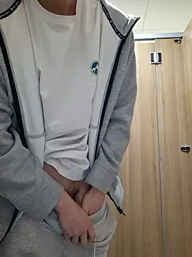 yuta 00 online show from 04-05-26, 04:35
