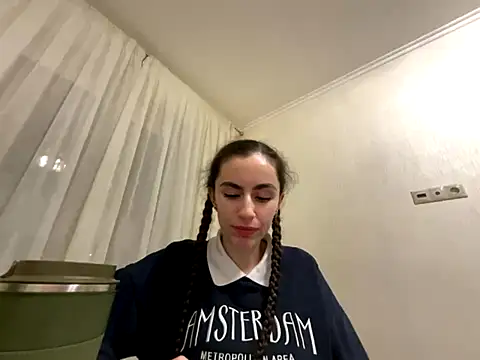  my Khaleesi  online show from 11-04-25, 04:33