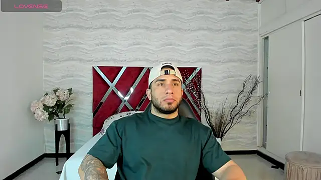 Snapshot of Denver_lux chatting on 10-29-25, 12:15 Denver lux online show from 10-29-25, 12:15