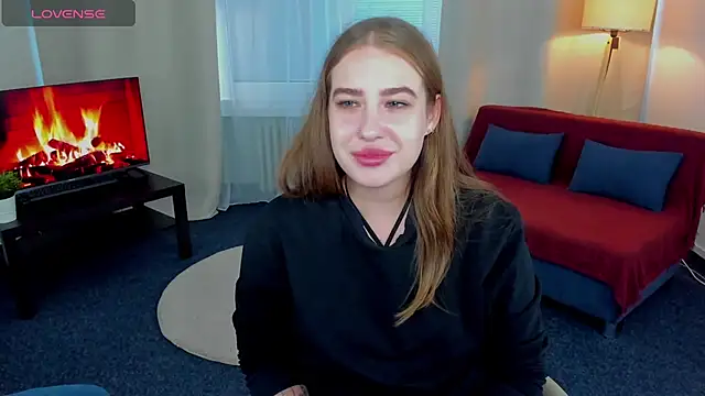 ElaraBloom online show from 10-30-25, 02:04