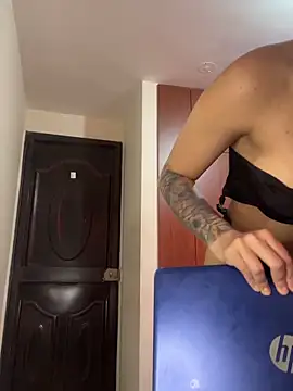 zoeejones online show from 11-02-25, 09:09