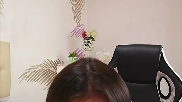 Isabelle Lane online show from 02-05-26, 12:12