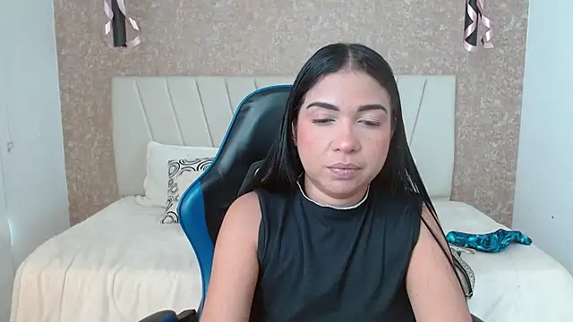 AliceSmity  online show from 12-14-25, 06:02