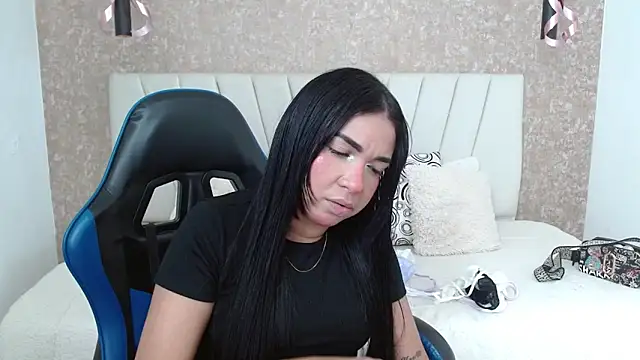 AliceSmity  online show from 12-21-25, 05:47