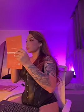 GiaStonne online show from 03-22-26, 03:32