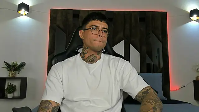 MATEO DILUCA online show from 01-13-26, 09:08