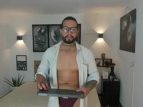 christopher palmerjs online show from 11-10-25, 01:10