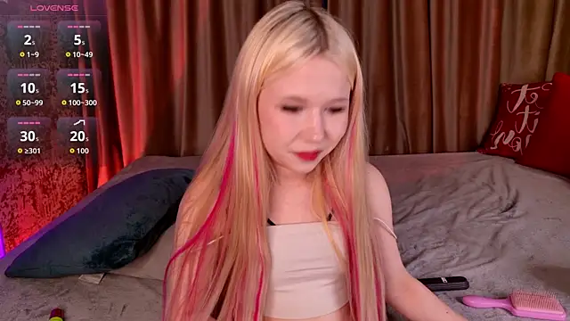 VivieSunn online show from 04-12-26, 03:37