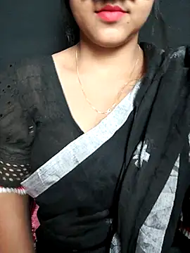 Snapshot of Mampykolkata chatting on 02-14-26, 06:52 Mampykolkata online show from 02-14-26, 06:52