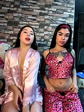 nicky and isabella online show from 10-31-25, 02:08