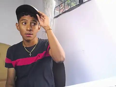 Mark Hernandez online show from 10-27-25, 01:12