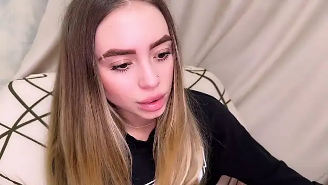 stellarblush online show from 11-13-25, 09:30