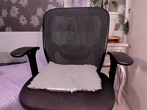 SamaradelaRoux online show from 11-29-25, 01:17