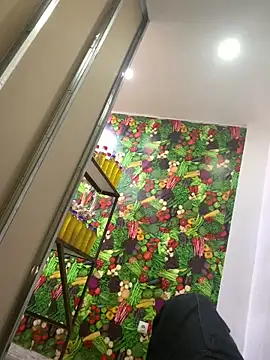 Unique-Man online show from 10-31-25, 12:13