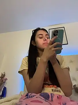 BIJOU SECRET online show from 12-16-25, 04:17