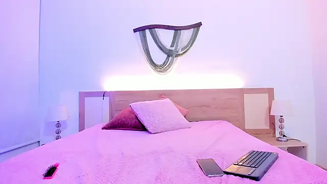 Snapshot of whisper_nova chatting on 02-19-26, 04:20 whisper nova online show from 02-19-26, 04:20