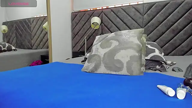 laliItaclark online show from 11-18-25, 11:46