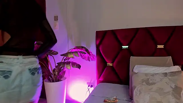 Snapshot of KeimyWilde chatting on 01-09-26, 05:53 KeimyWilde online show from 01-09-26, 05:53