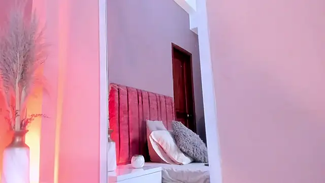 Snapshot of KeimyWilde chatting on 02-10-26, 06:18 KeimyWilde online show from 02-10-26, 06:18