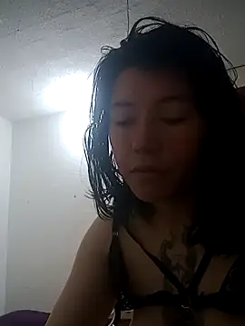 Snapshot of Angeline_Thompson chatting on 10-28-25, 03:22 Angeline Thompson online show from 10-28-25, 03:22