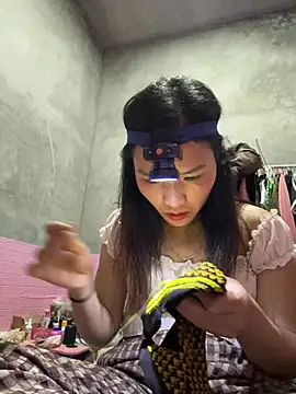 Snapshot of Yunzang chatting on 02-28-26, 01:11 Yunzang online show from 02-28-26, 01:11