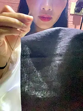 Snapshot of Yunzang chatting on 01-17-26, 01:15 Yunzang online show from 01-17-26, 01:15