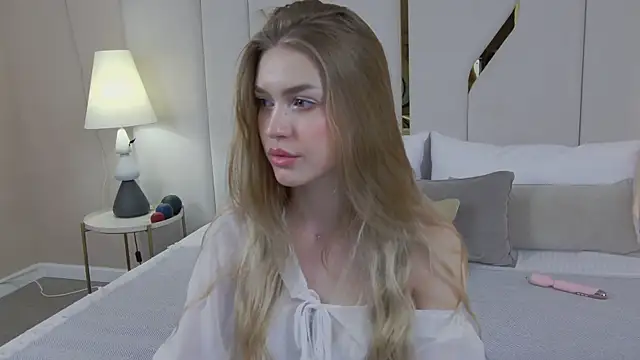 JenniNellson online show from 04-04-26, 05:08