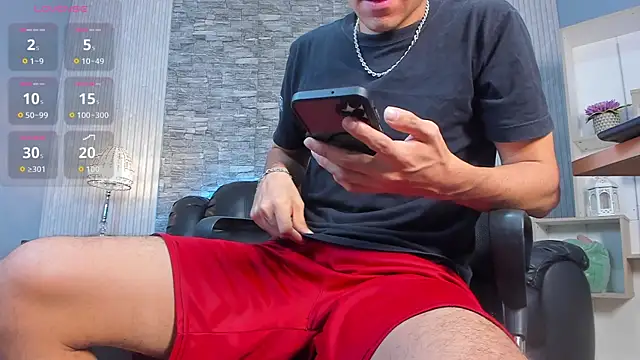 Snapshot of zack_joness18 chatting on 02-17-26, 04:21 zack joness18 online show from 02-17-26, 04:21