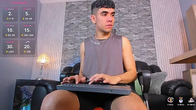 Snapshot of zack_joness18 chatting on 11-23-25, 02:32 zack joness18 online show from 11-23-25, 02:32