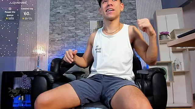 zack joness18 online show from 06-26-26, 04:40