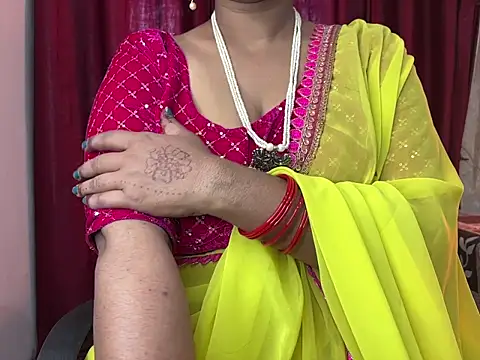 Snapshot of Ritika_janu chatting on 02-08-26, 06:11 Ritika janu online show from 02-08-26, 06:11