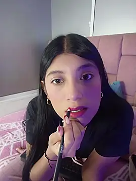 YeseniaRodriguez3 online show from 07-17-26, 12:57