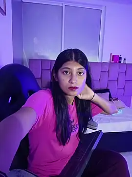 YeseniaRodriguez3 online show from 05-13-26, 12:45
