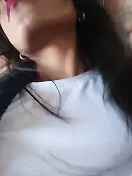 YeseniaRodriguez3 online show from 03-20-26, 01:01