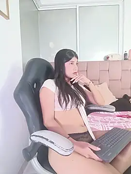 YeseniaRodriguez3 online show from 05-20-26, 12:46