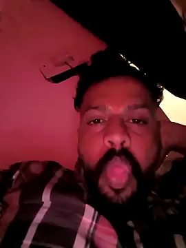 Snapshot of Hot-boss15 chatting on 10-25-25, 10:47 Hot-boss15 online show from 10-25-25, 10:47