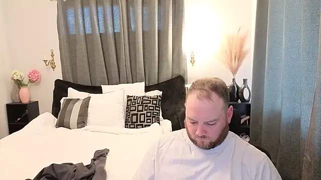 john clarisa online show from 10-28-25, 04:35