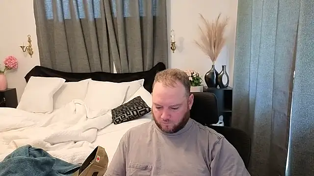 john clarisa online show from 10-31-25, 11:22