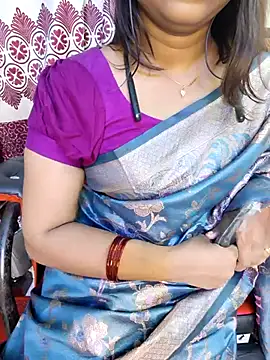 Snapshot of cute_mahi07 chatting on 04-27-26, 03:54 cute mahi07 online show from 04-27-26, 03:54