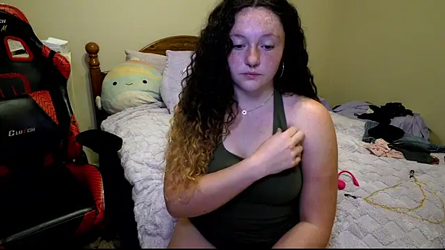 Snapshot of sugasunny04 chatting on 03-06-26, 08:48 sugasunny04 online show from 03-06-26, 08:48