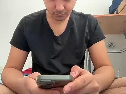 Snapshot of madarato20 chatting on 10-30-25, 07:50 madarato20 online show from 10-30-25, 07:50