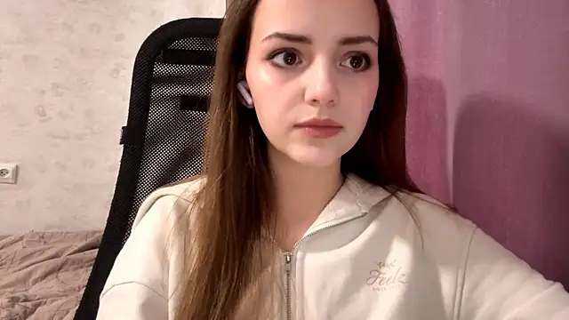 AliceStacy online show from 11-09-25, 08:51