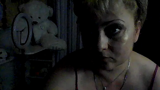 Snapshot of xHot_Amazonq chatting on 07-24-26, 01:51 xHot Amazonq online show from 07-24-26, 01:51