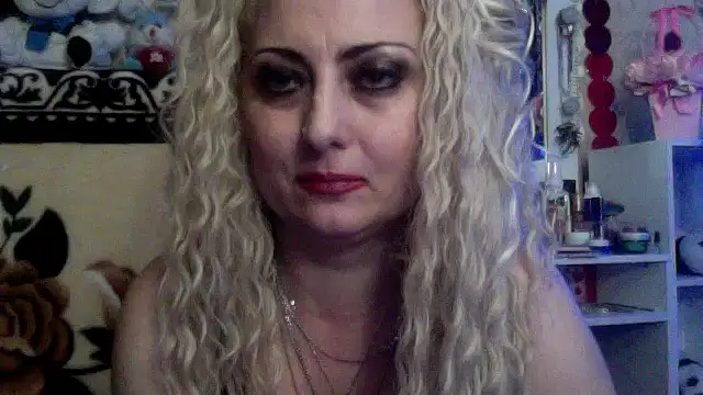 xHot Amazonq online show from 12-02-25, 07:59