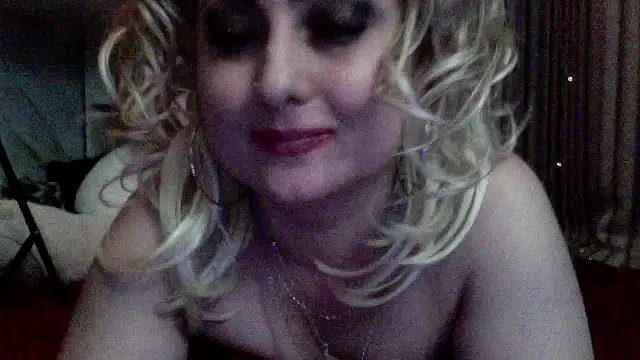 xHot Amazonq online show from 01-06-26, 09:30