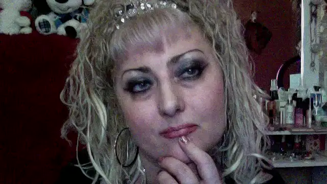 xHot Amazonq online show from 02-14-26, 07:03