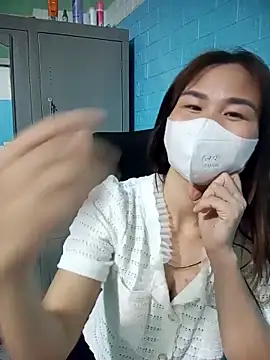 Donatella28 online show from 04-15-26, 11:05