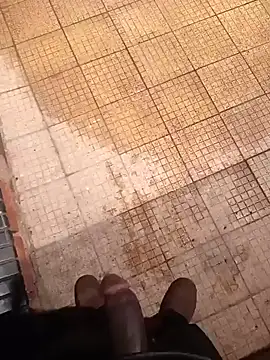 younggblackkCOCK19 online show from 04-17-26, 08:44